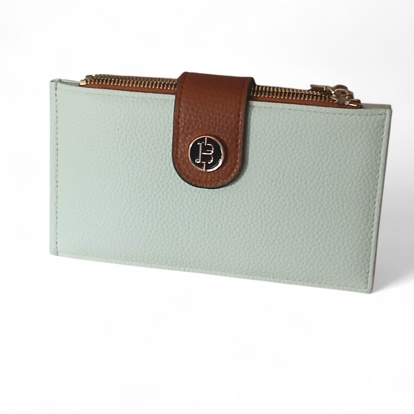 Chic Cream and Brown Bostanten Women's Wallet NWOT - Picture 1 of 3
